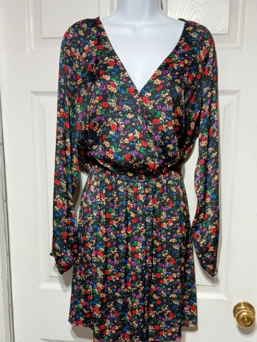 GAP Floral Black V-Neck Long Sleeve Dress